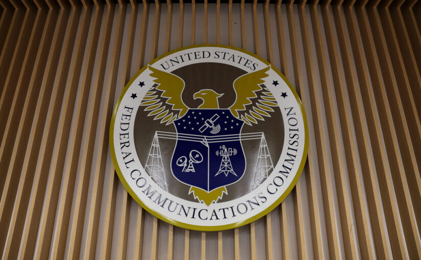 FCC Chair Wants To Let Prisons Jam Illegal Cellphones